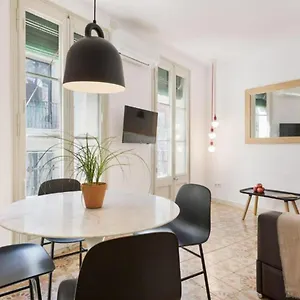 Ola Living Santa Anna Apartment